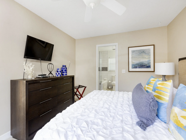 Boca Raton Vacation Pool Home Four Bedroom